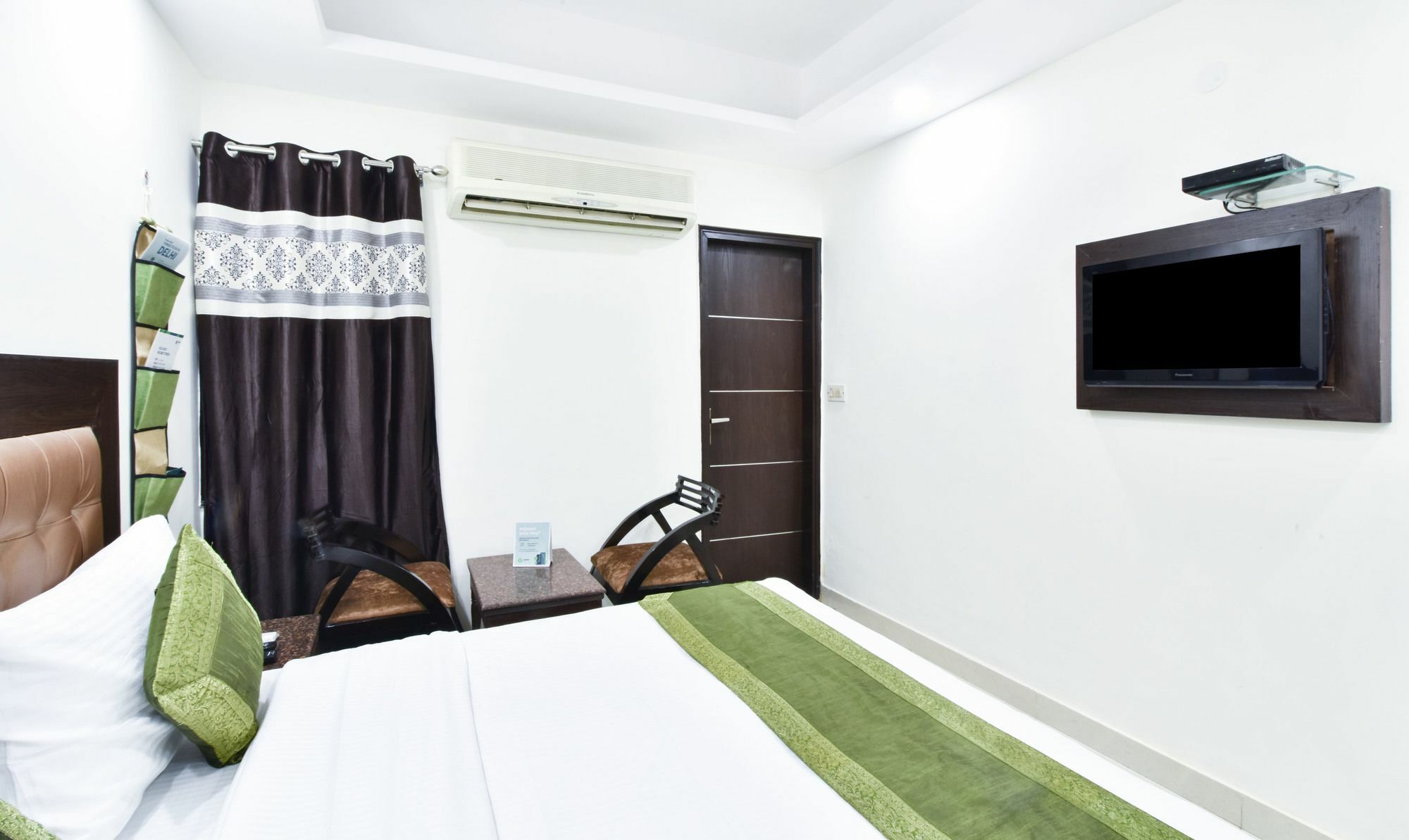 Hotel Treebo Mehar Castle Delhi Zewnętrze zdjęcie