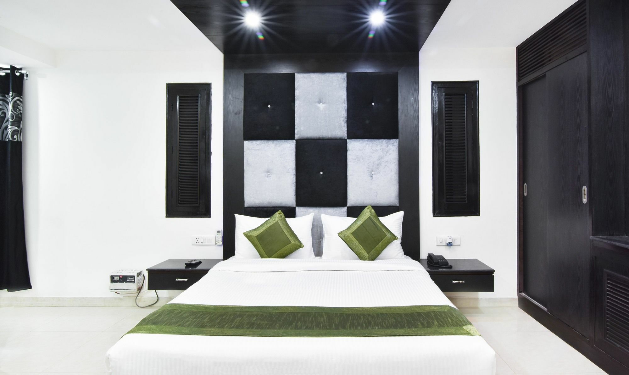 Hotel Treebo Mehar Castle Delhi Zewnętrze zdjęcie