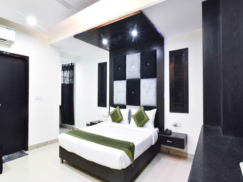 Hotel Treebo Mehar Castle Delhi Zewnętrze zdjęcie