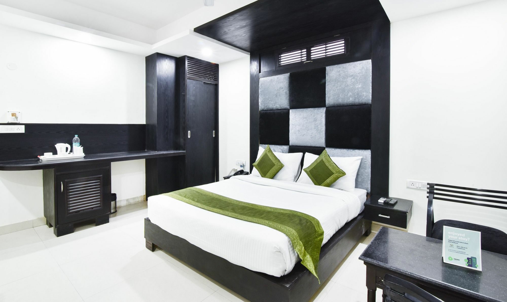 Hotel Treebo Mehar Castle Delhi Zewnętrze zdjęcie