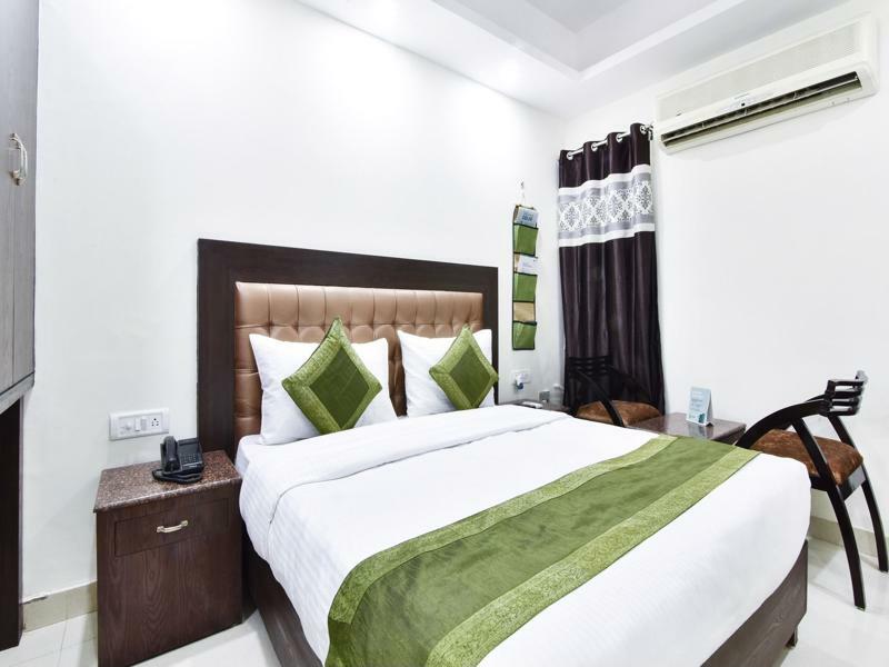 Hotel Treebo Mehar Castle Delhi Zewnętrze zdjęcie